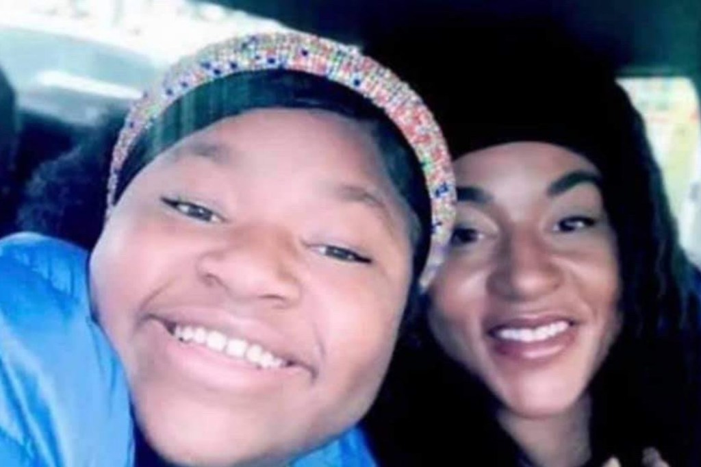 Ma'Khia Bryant e a mãe Paula: jovem de 16 anos foi morta a tiros pela polícia após suposta ameaça de esfaqueamento