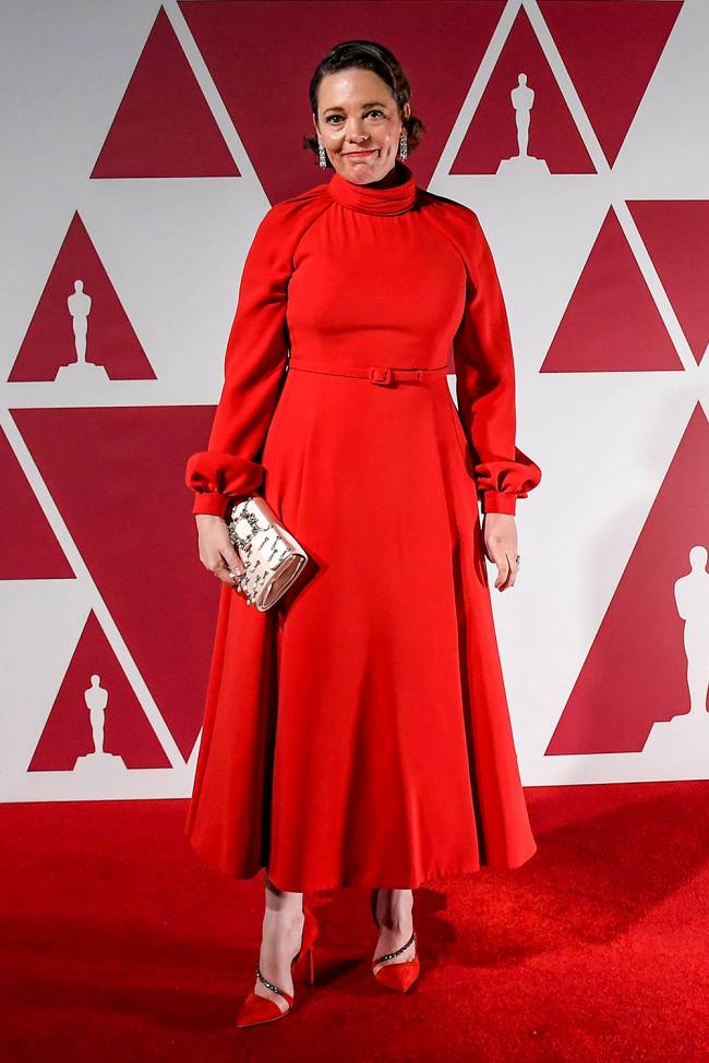 Olivia Colman, indicada a Melhor Atriz Coadjuvante por seu papel no longa 'Meu Pai', chega ao tapete vermelho do Oscar