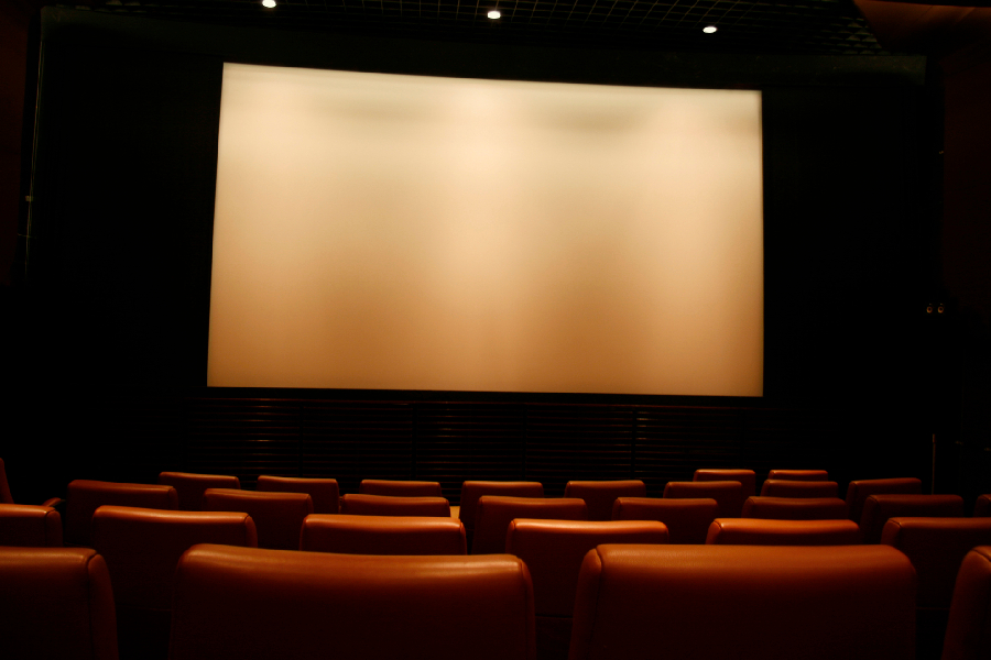 Reabertura dos cinemas em São Paulo fez com que bilheteria nacional aumentasse.