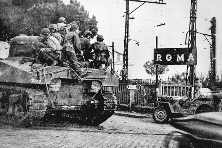 COZIDO NO CAPACETE - Soldados americanos chegam a Roma: criação inesperada -