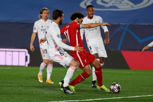 Mohamed Salah marcou, mas não conseguiu evitar nova derrota do Liverpool -