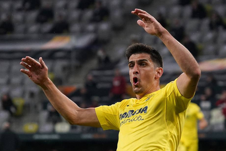 Gerard Moreno comemora o gol de abertura do placar pelo Villareal contra o Manchester United na final da Europa League -