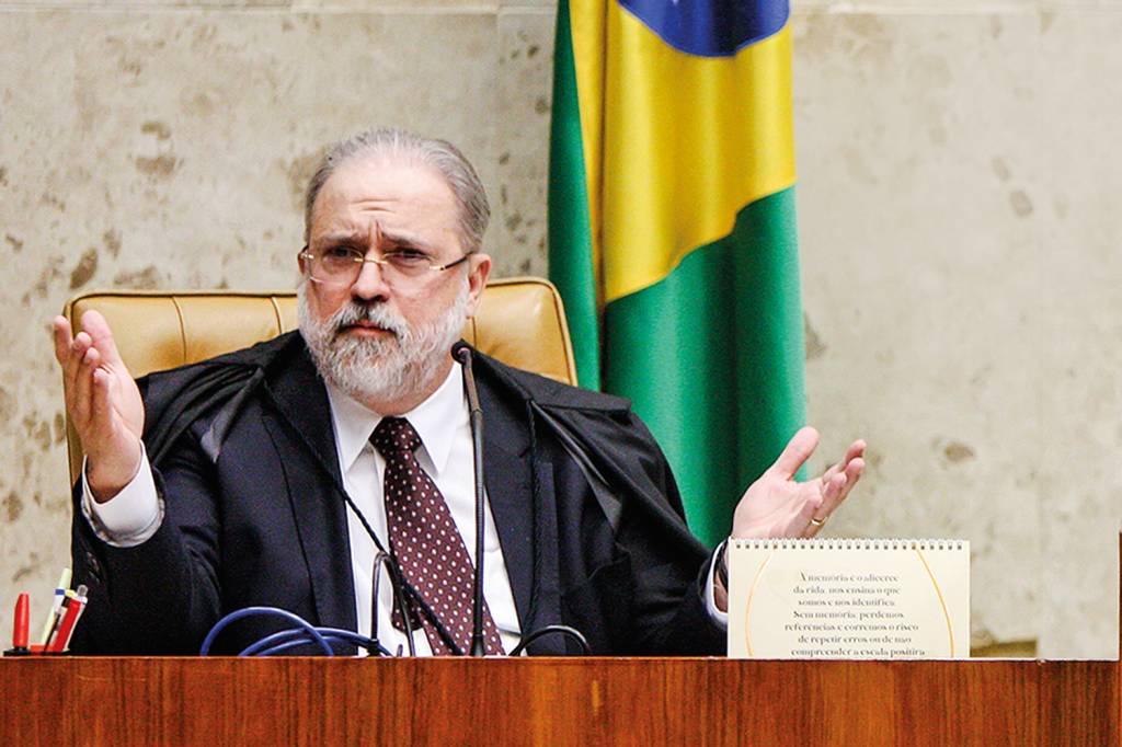 PROCESSO - Augusto Aras: acordo na PGR prevê o pagamento de uma multa de 230 milhões de reais -