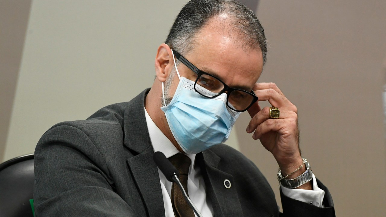 O presidente da Anvisa, Antonio Barra Torres durante a CPI da Covid, em Brasília -