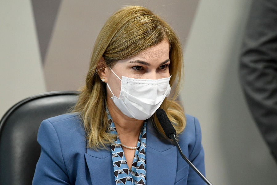 A secretaria do Ministério da Saúde Mayra Pinheiro durante depoimento à CPI da Pandemia 25/05/2021 -