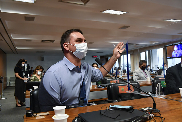 O senador Flávio Bolsonaro (Republicanos-RJ), durante audiência da CPI da Pandemia