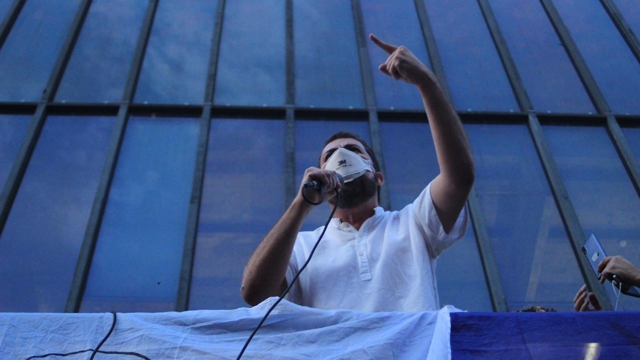 Guilherme Boulos na manifestação contra o governo Bolsonaro na Avenida Paulista -