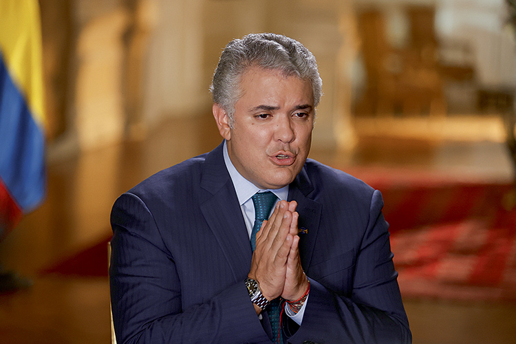 Duque: Hay que garantizar el acceso a las vacunas a todos los iberoamericanos HORA ERRADA - Duque: aumento de impostos em plena pandemia -