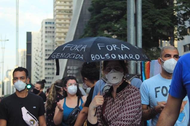 Movimentação na Avenida Paulista durante manifestação contra Jair Bolsonaro, em São Paulo -