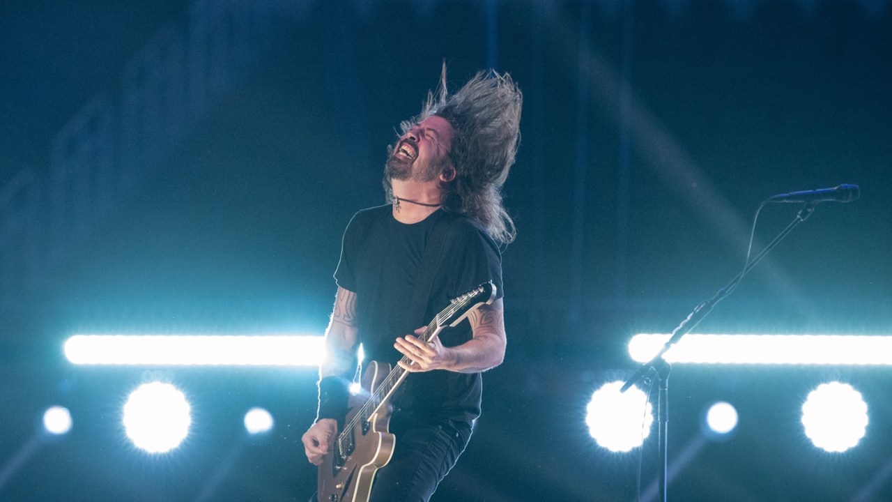 Apresentação pré-gravada do Foo Fighters, em evento VAX LIVE: The Concert To Reunite The World, na Califórnia.