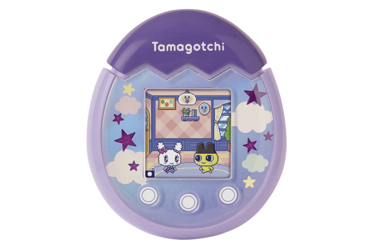 Tamagochi volta com força e substitui smartphones na mão das crianças