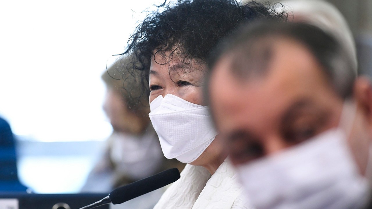 A médica Nise Yamaguchi durante depoimento à CPI da Pandemia -