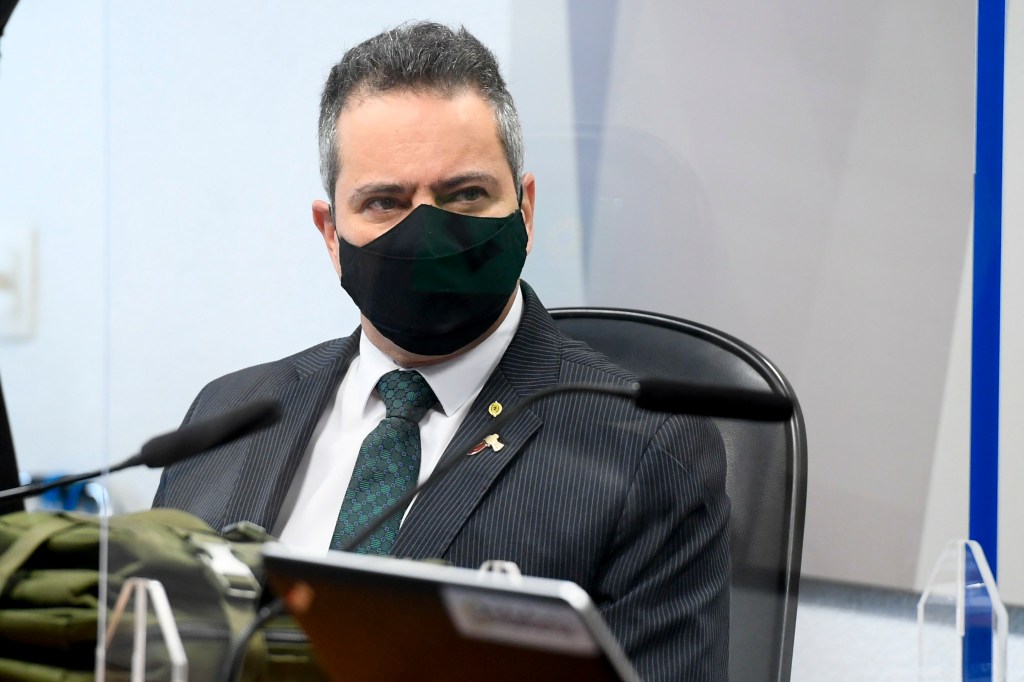Ex-secretário-executivo do Ministério da Saúde Elcio Franco durante depoimento na CPI da Pandemia -