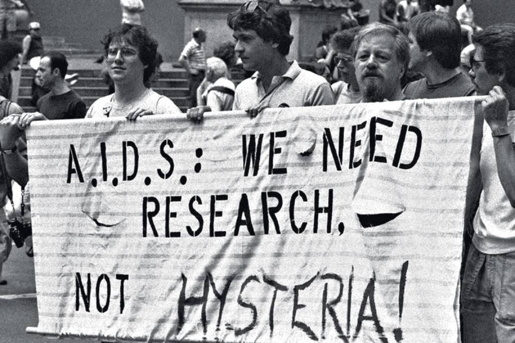 ESTIGMA - Manifestação nos anos 1980 nos EUA: luta contra o preconceito -