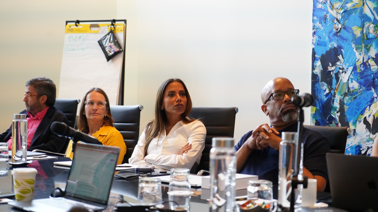 Anitta em reunião do Conselho do Nubank, em Miami - 23.06.2021