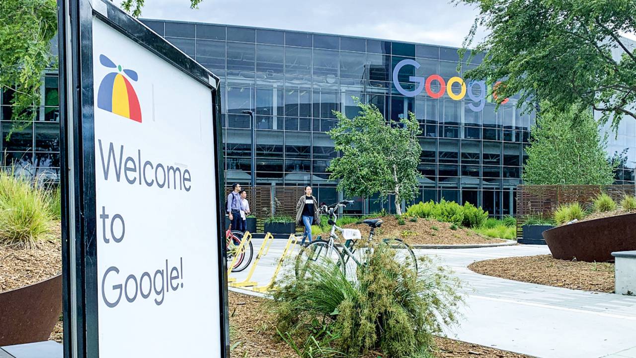 GOOGLE - Flexível: permissão para trabalhar em casa alguns dias por semana -