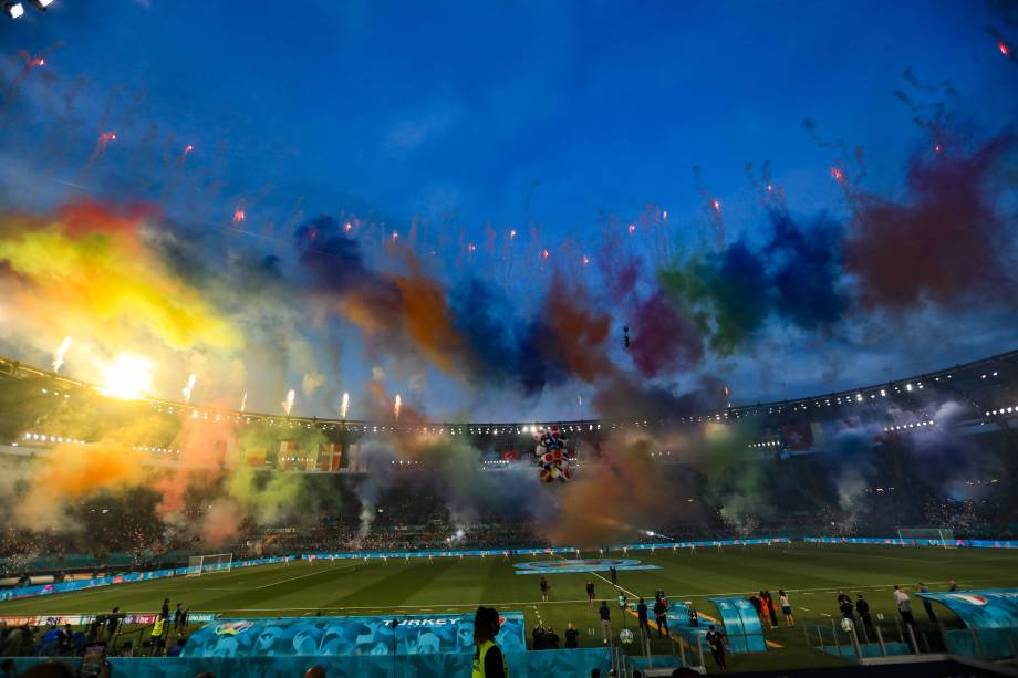 Itália e Turquia na abertura da Eurocopa