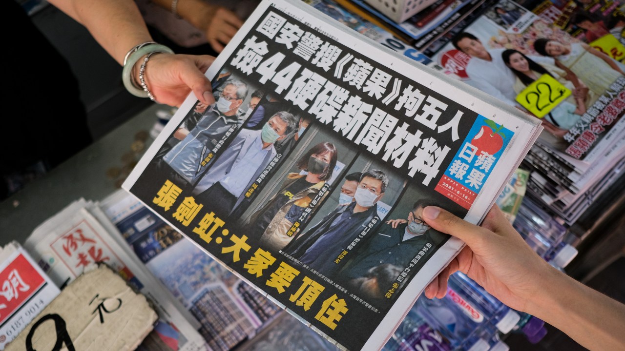 Pessoas em Hong Kong pediram a compra do Apple Daily como um sinal de apoio.