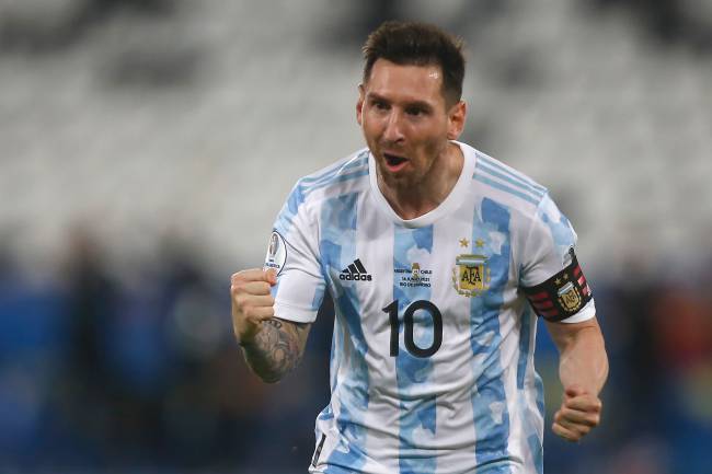 Lionel Messi comemora gol da Argentina contra o Chile no Engenhão