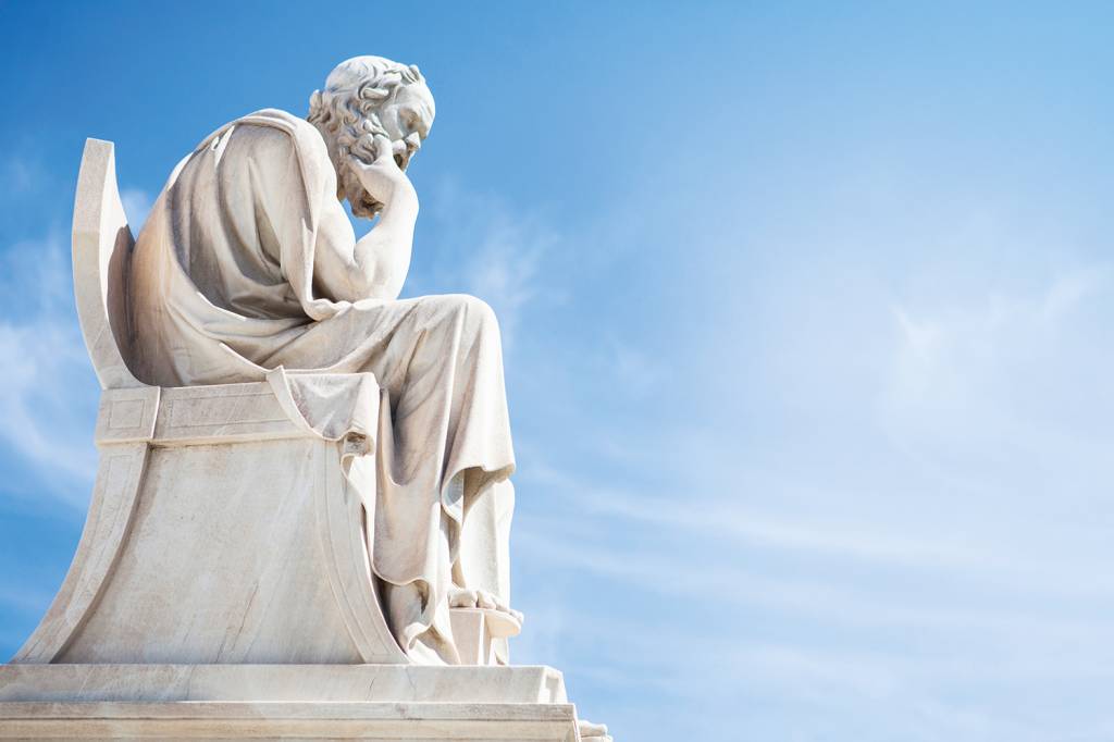 Socrates statue “Só sei que nada sei.” - Sócrates (469 A.C.-399 a.C.) -