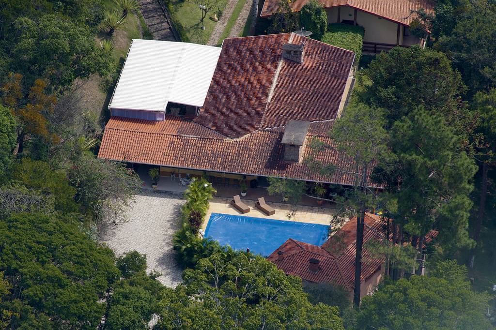 LAVA-JATO-SITIO-SANTA-BARBARA-ATIBAIA-221.jpg FORA DA LISTA - Sítio em Atibaia: o processo da Lava-Jato foi mandado ao Distrito Federal -