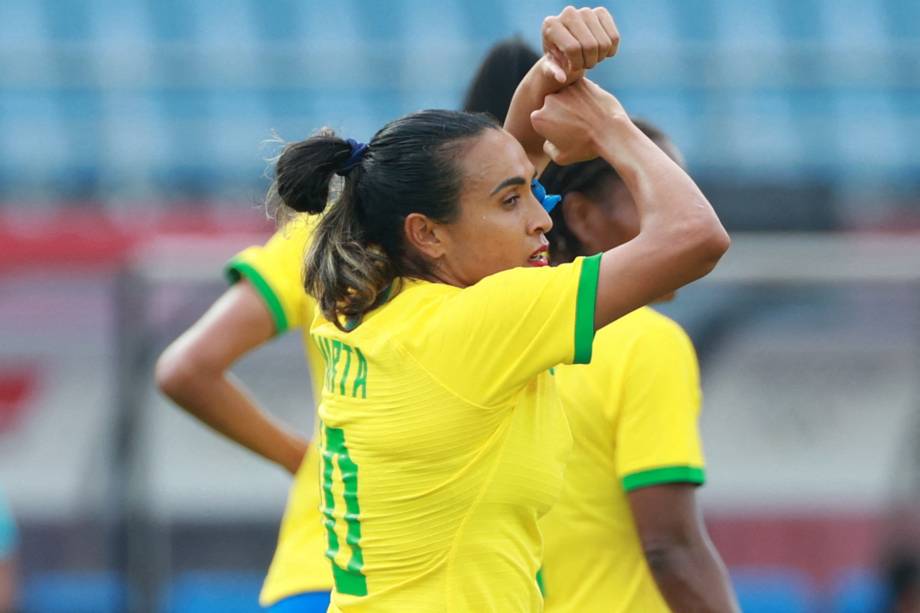 Seleção feminina de futebol estreia com goleada nos Jogos Tóquio 2020