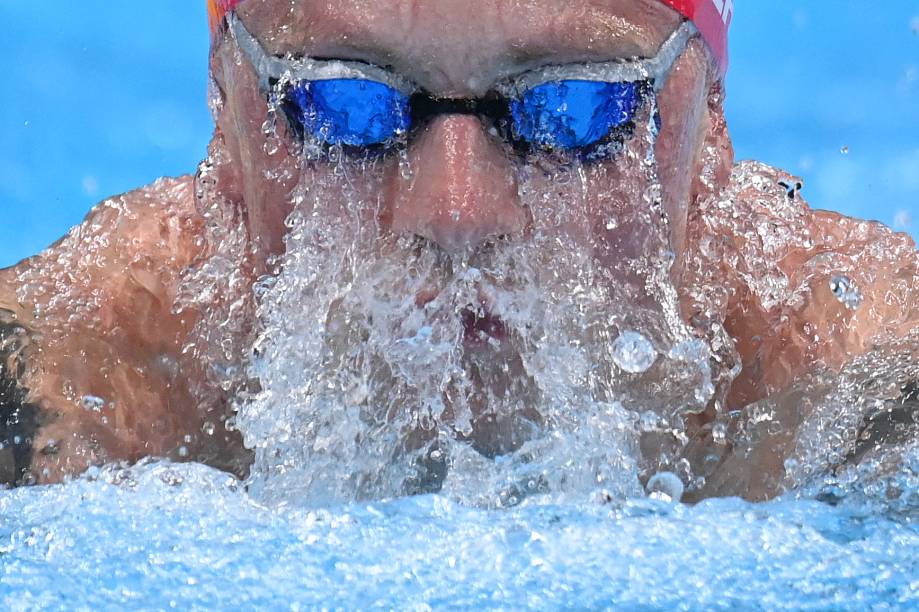 Adam Peaty, da Grã-Bretanha, durante prova de natação na modalidade 100m peito -