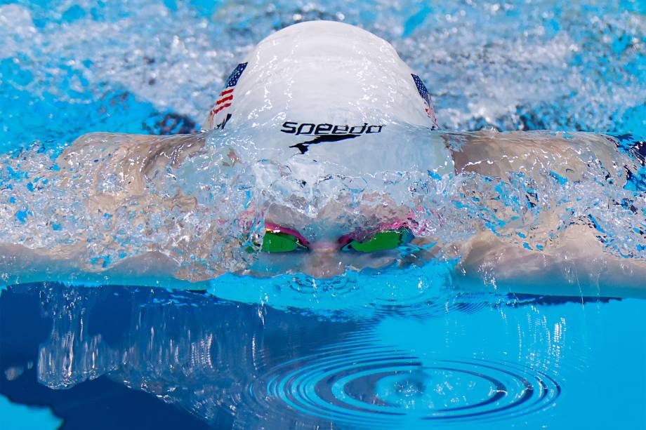 Lydia Jacoby, dos Estados Unidos, na semifinal dos 100m peito -