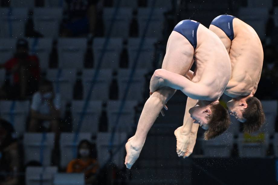 Thomas Daley e Matty Lee, da Grã-Bretanha, em ação no mergulho sincronizado -