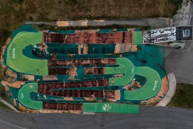 Vista de drone da pista de BMX, em Deodoro, Rio de Janeiro - Vista de drone da pista de BMX, em Deodoro, Rio de Janeiro -