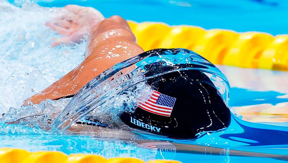 Kathleen Ledecky, dos Estados Unidos, durante prova de natação na categoria estilo livre -