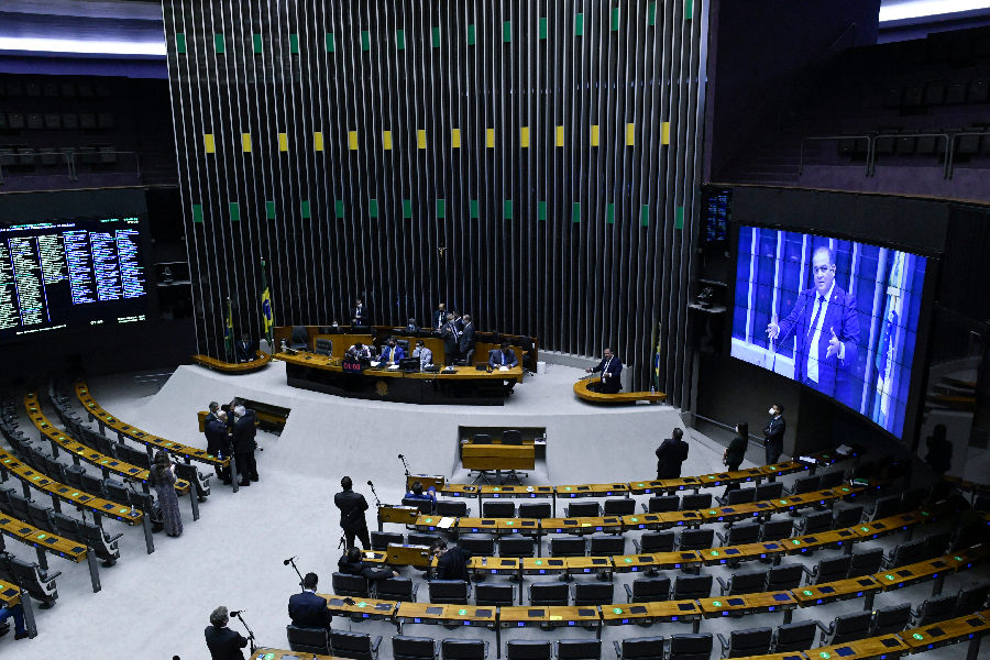 Pobreza menstrual: a hora da decisão de Bolsonaro