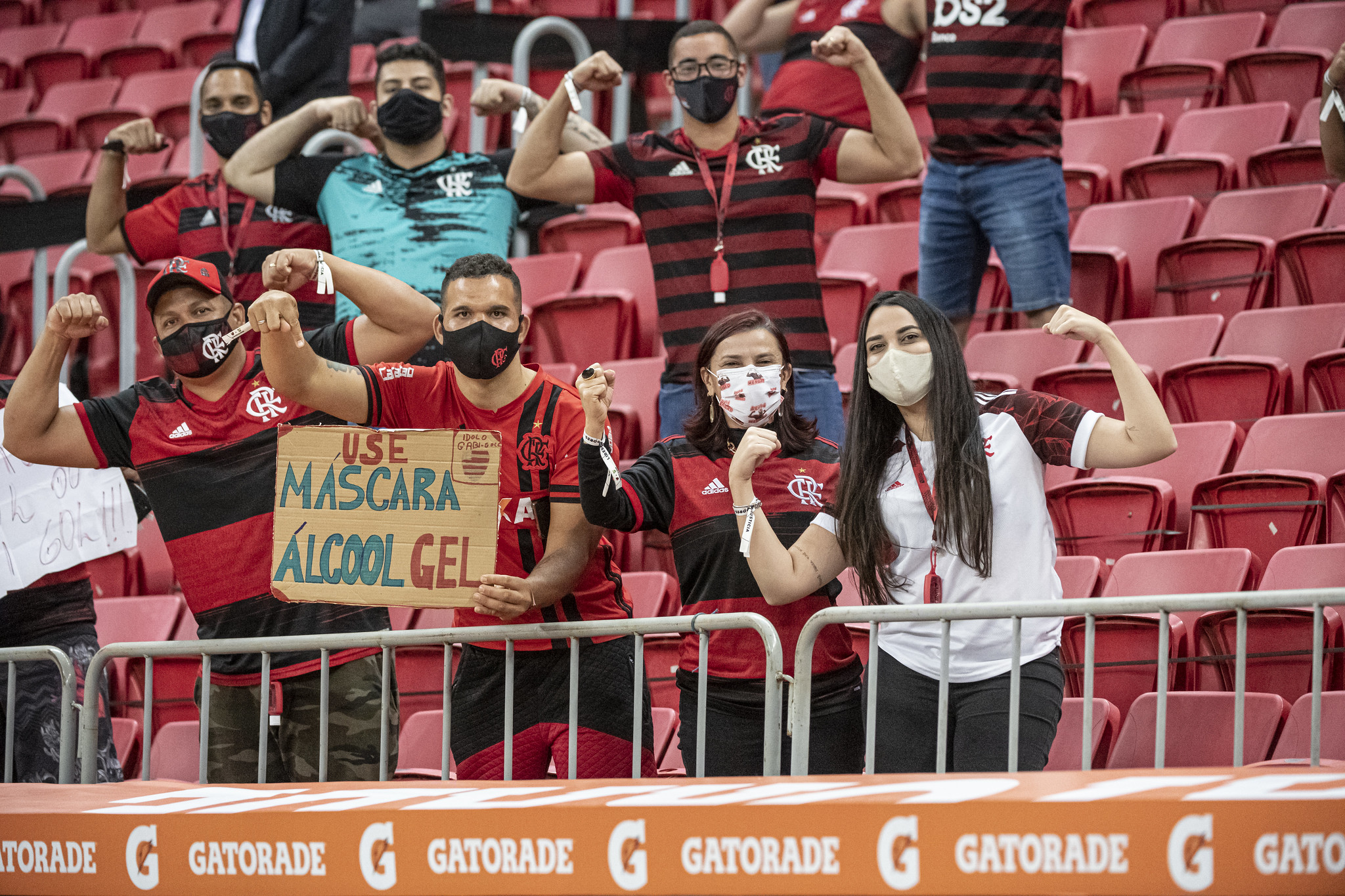 Jogo entre Flamengo e Defensa y Justicia teve 5.518 pessoas presentes no estádio Mané Garrincha -