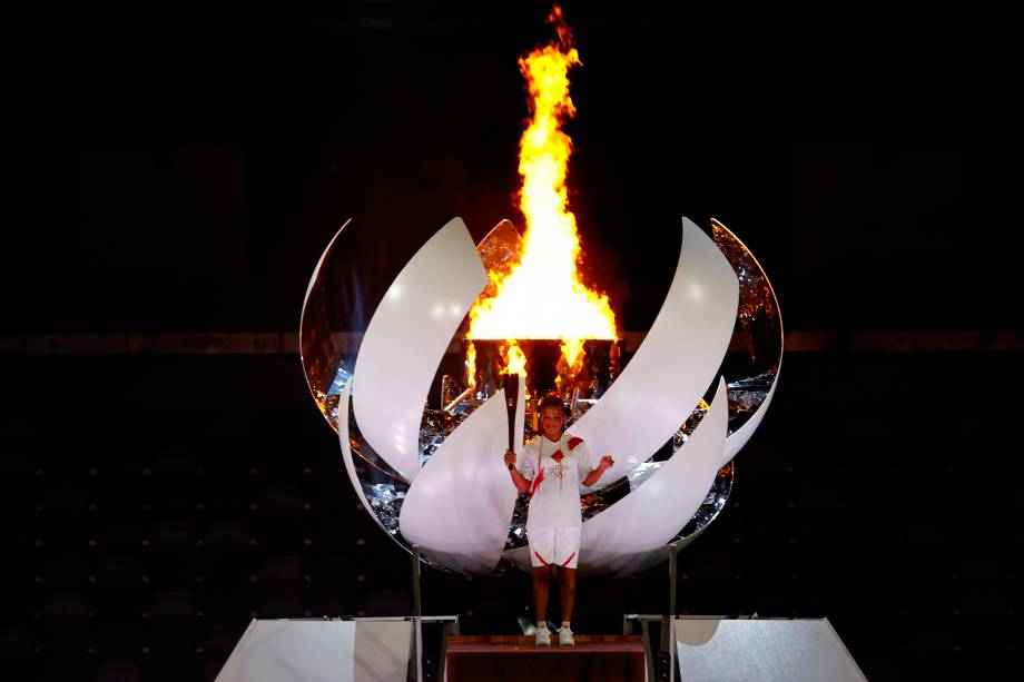 Pira Olímpica Rio 2016 é acesa em homenagem aos Jogos de Tóquio