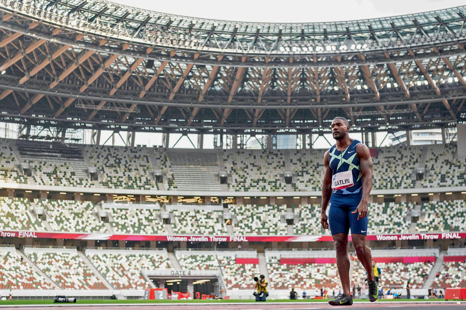 2021 - O velocista americano Gatlin em evento-teste, em maio deste ano: “Será bizarro correr sem público” -