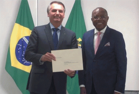 Presidente Jair Bolsonaro com chanceler angolano, Manuel Augusto
