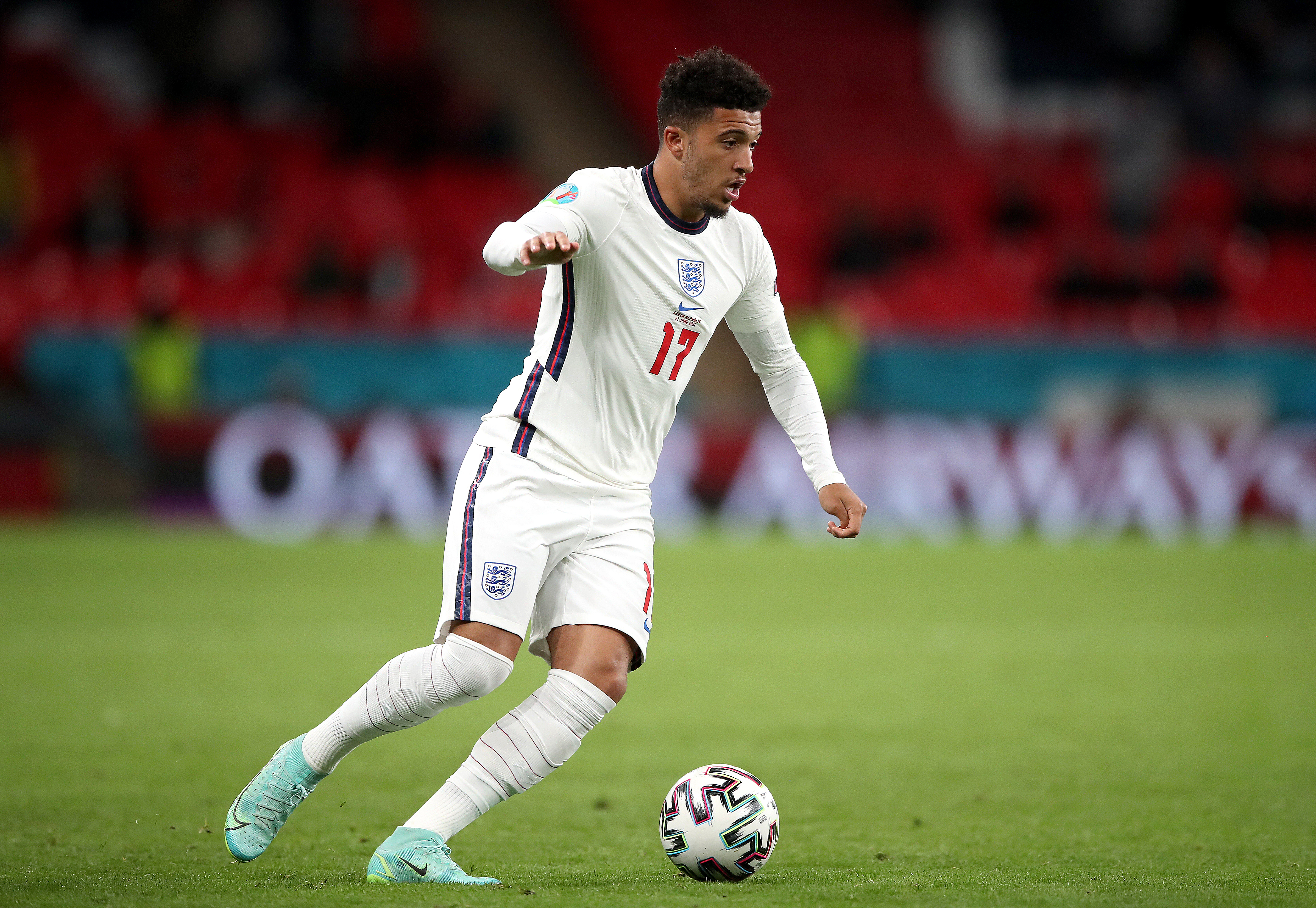 Sancho em ação pela seleção inglesa durante a Eurocopa -