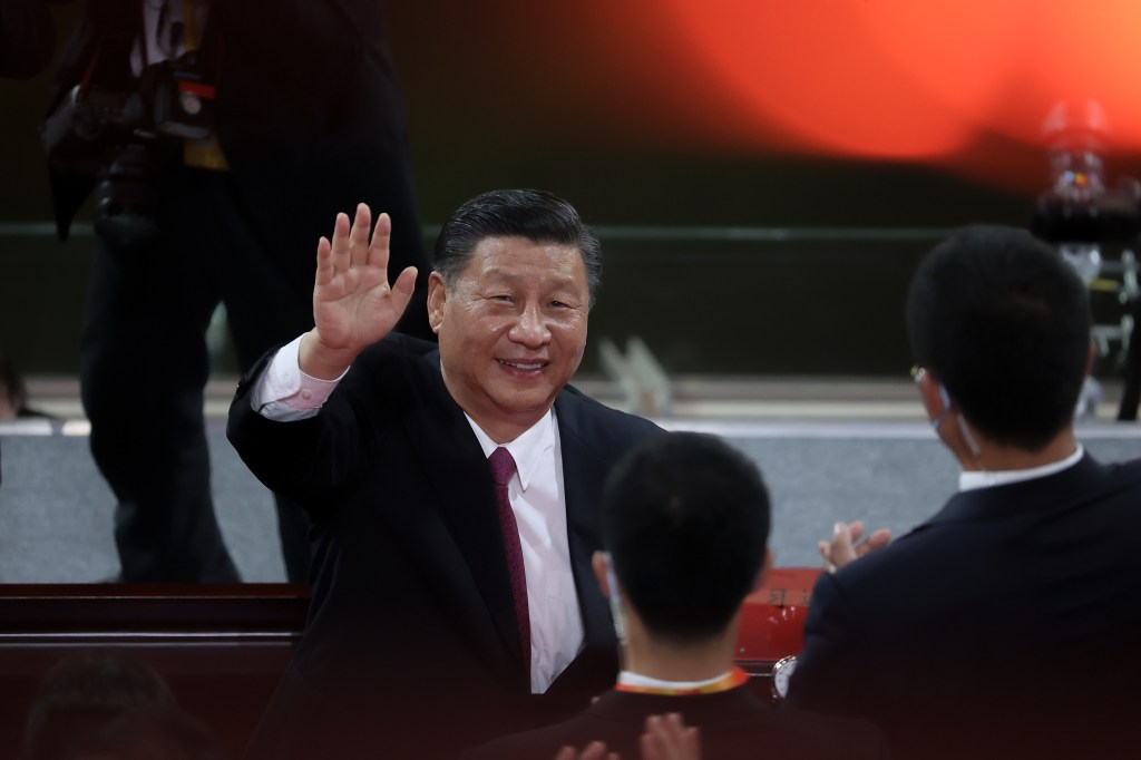 Presidente Xi Jinping em evento de celebração do 100º aniversário da Fundação do Partido Comunista da China.