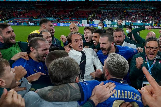 Mancini comandou a Itália ao título da última Eurocopa -