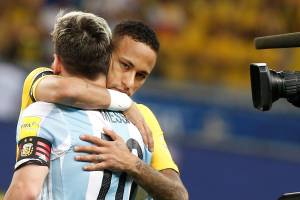 BELO HORIZONTE, BRAZIL - NOVEMBER 10: Neymar (10) of Brazil hugs Lionel Messi of Argentina (L) during the FIFA 2018 World Cup Qualifier match between Brazil and Argentina at Mineirao Stadium in Belo Horizonte, Brazil on November 10, 2016. (Photo by Leonardo Benassatto/Anadolu Agency/Getty Images)