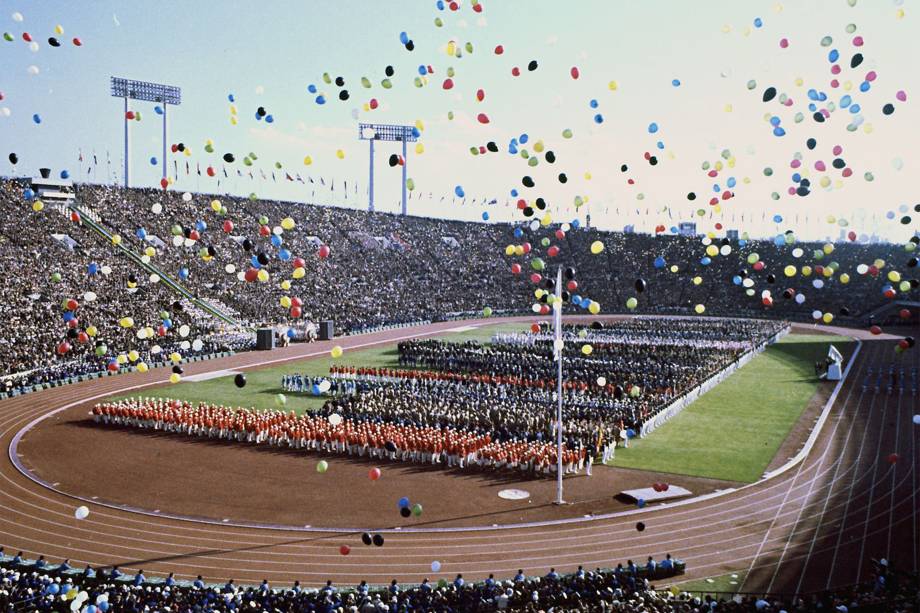 Cerimônia de abertura das Olimpíadas de 1964, em Tóquio -