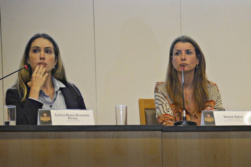 INSATISFAÇÃO - As promotoras Letícia Emile e Simone Sibílio: pedido de afastamento do caso -