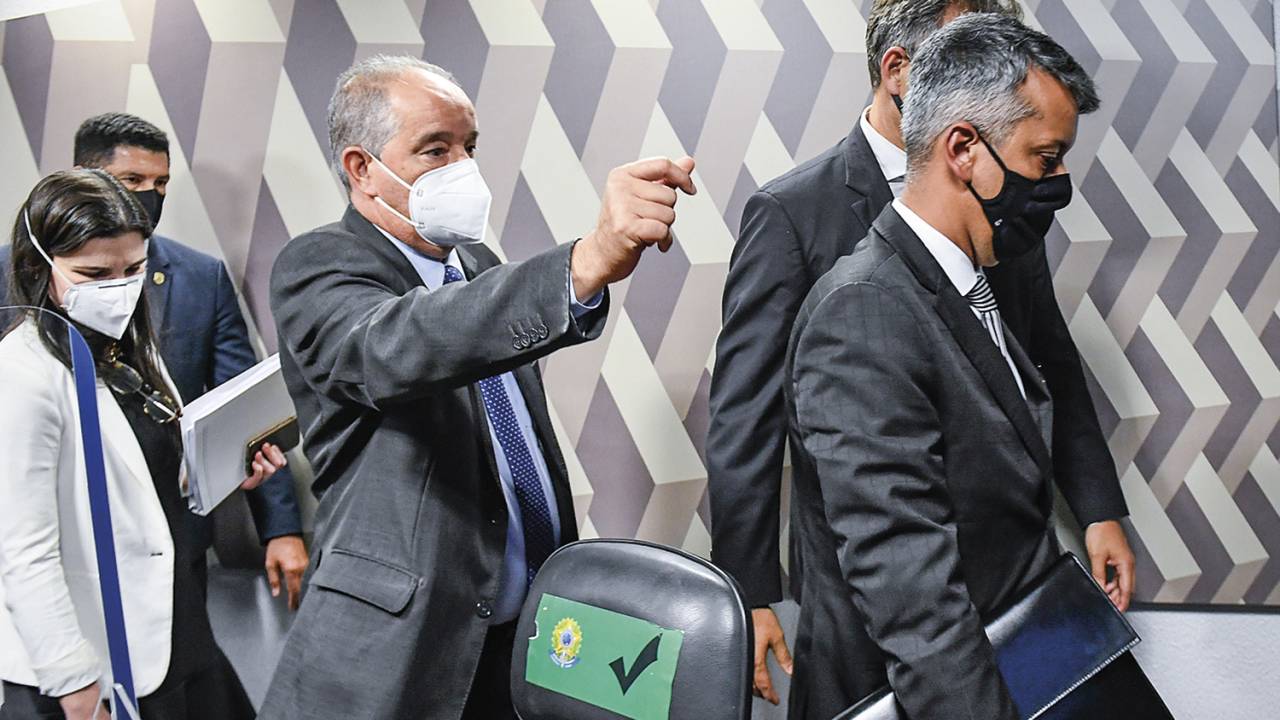 INTIMIDAÇÃO - Roberto Dias: o ex-diretor do Ministério da Saúde recebeu ordem de prisão dos senadores -