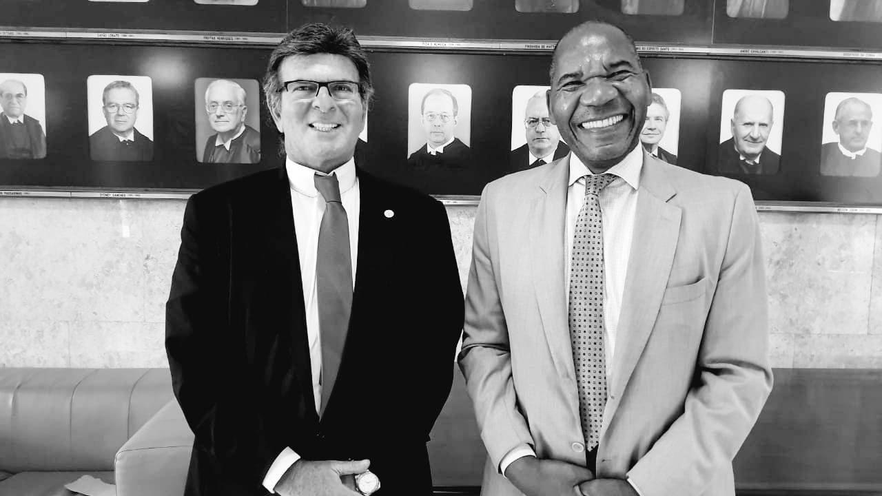 José Vicente, reitor da Universidade Zumbi dos Palmares, e Luiz Fux, presidente do STF