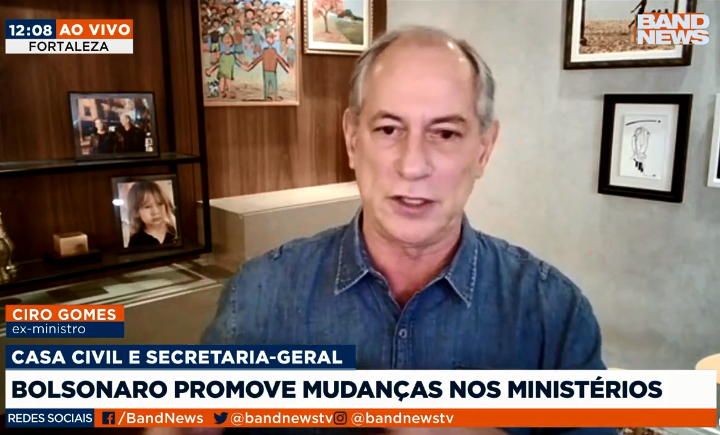 Bolsonaro faz alian a para evitar impeachment e puni o da CPI