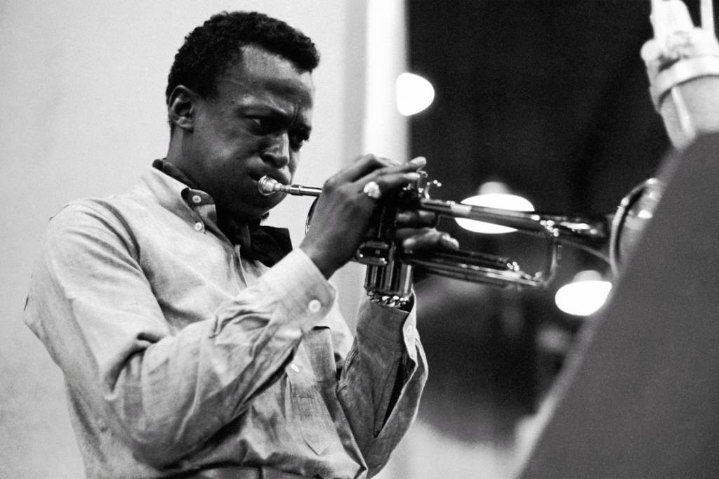 Coletânea reúne vinte faixas gravadas pelo lendário Miles Davis em 1954