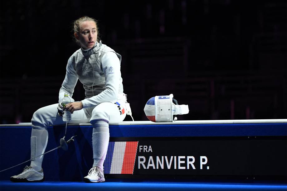 Pauline Ranvier, da França, na disputa do ouro com a russa Marta Martyanova -