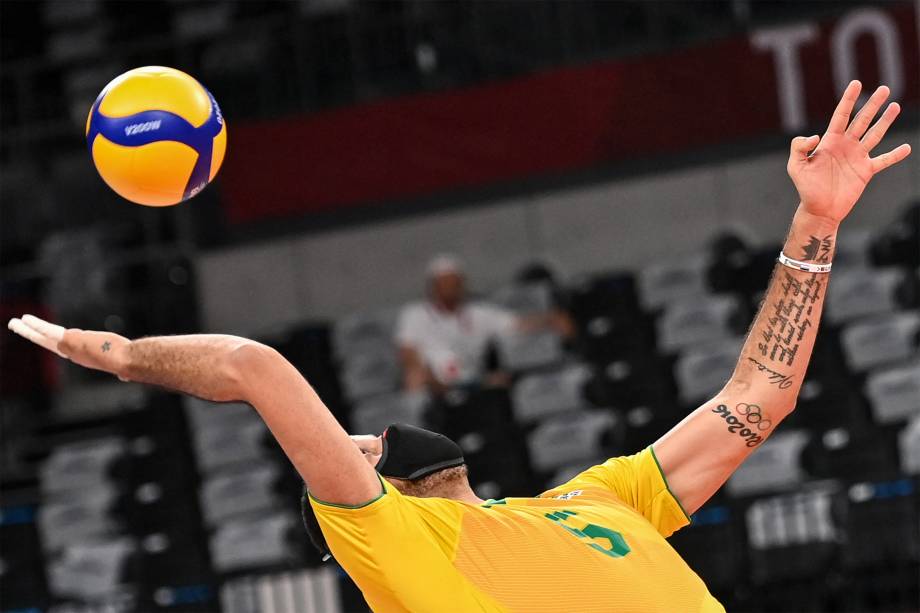 Maurício, da seleção brasileira de vôlei, em partida contra os Estados Unidos -