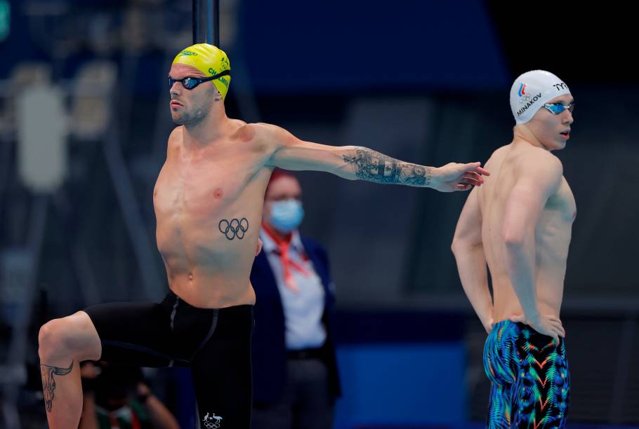 Kyle Chalmers, da Austrália, em aquecimento antes de prova pela natação -