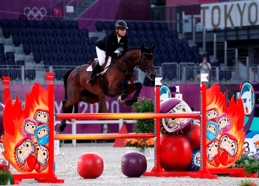 Michael Jung, da Alemanha, durante apresentação pelo hipismo -